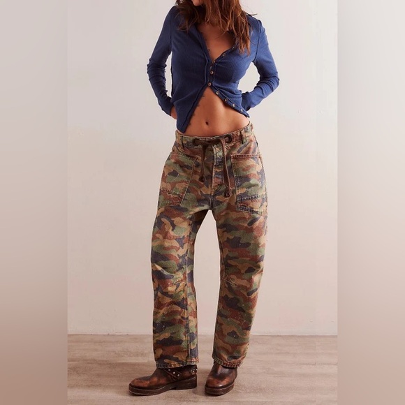 NWT Free People We The Free Moxie Camo Pants Jeans - Picture 6 of 6